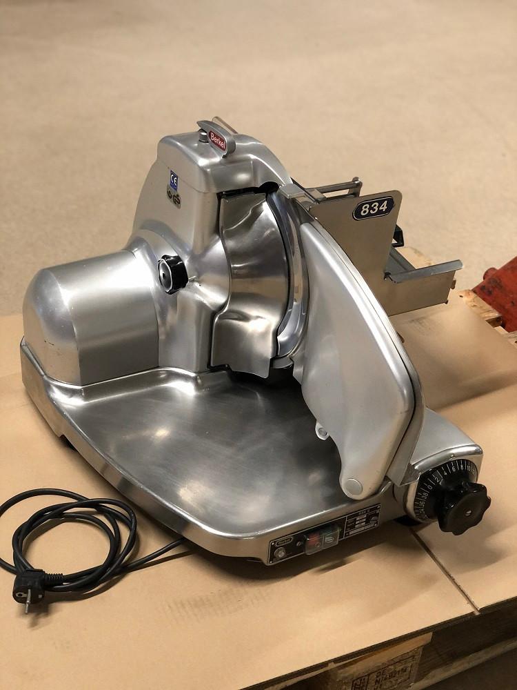 Snijmachine DEKO Model 834S Gebr. Snijmachine DEKO Model 834S Gebr.