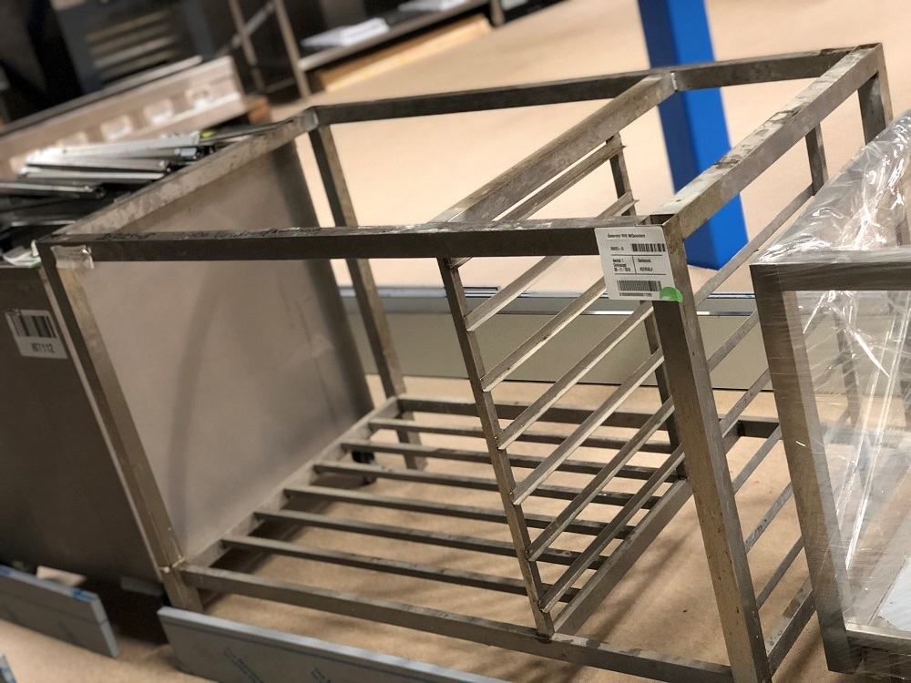 Onderstel RVS M/Geleiders Gebruikt