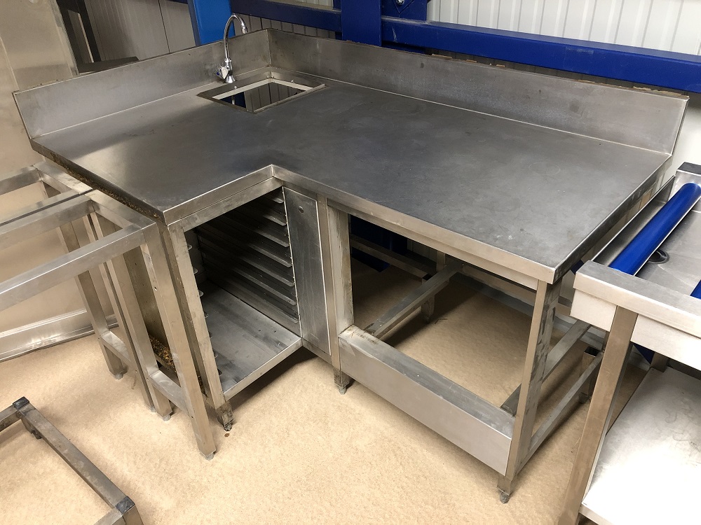 Maatwerk RVS Hoekmeubel Gebruikt Maatwerk RVS Hoekmeubel Gebruikt