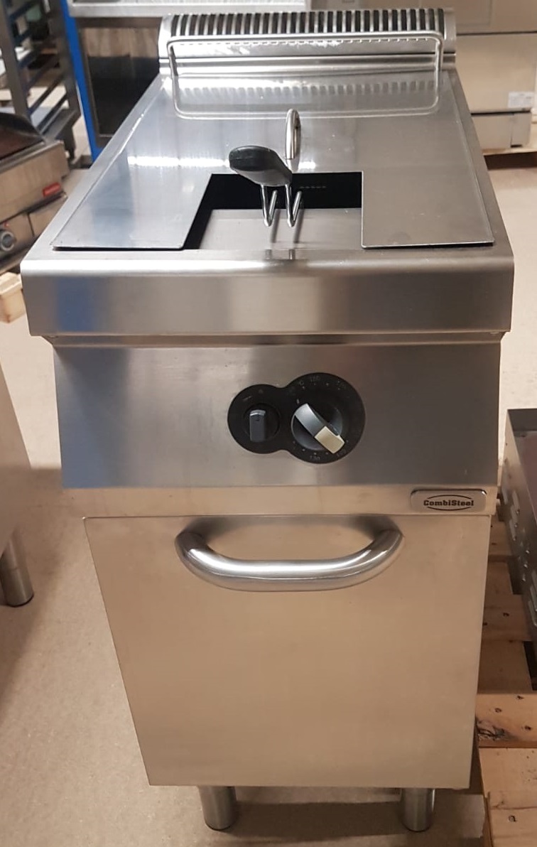 PRO 700 Gasfriteuse 1x15L gebr. PRO 700 Gasfriteuse 1x15L gebr.